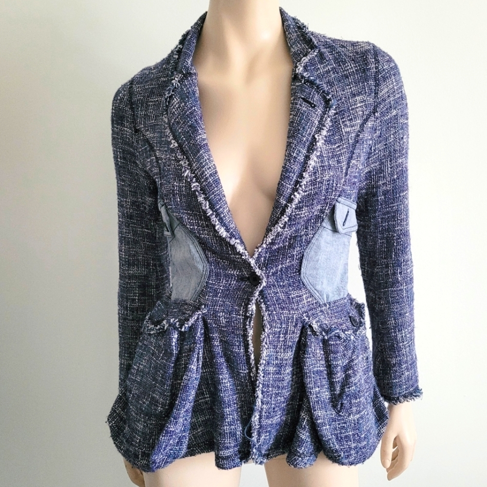 Fitted Textured Blazer with Frayed Edges